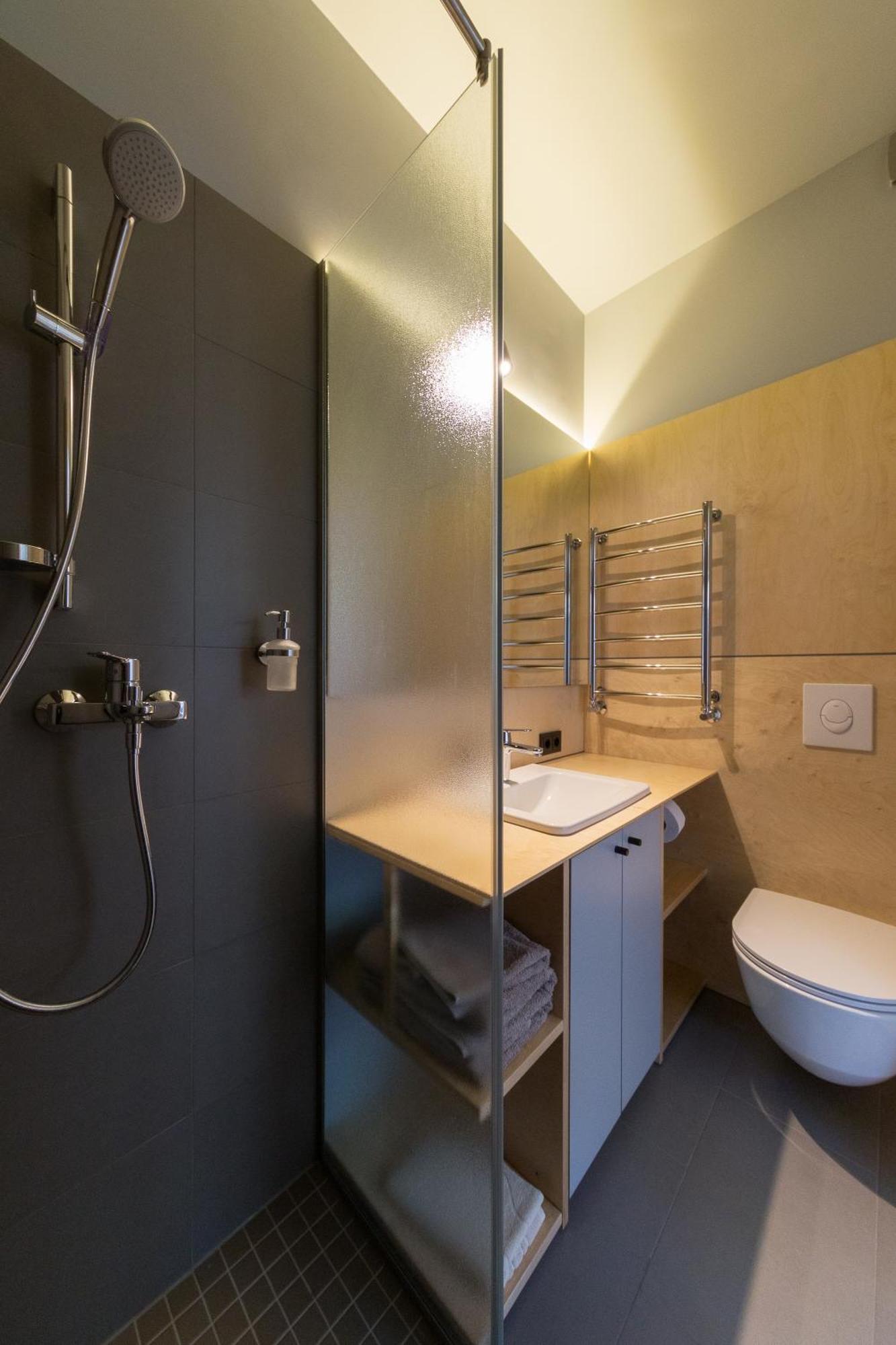 Laucu Akmens Otel Skulte  Oda fotoğraf