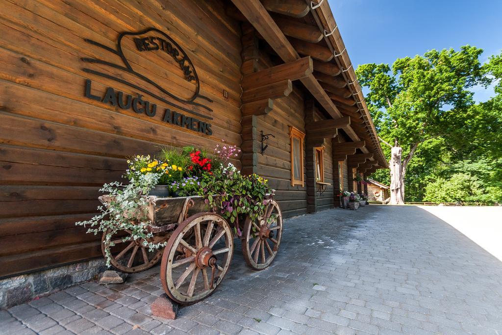 Laucu Akmens Otel Skulte  Dış mekan fotoğraf